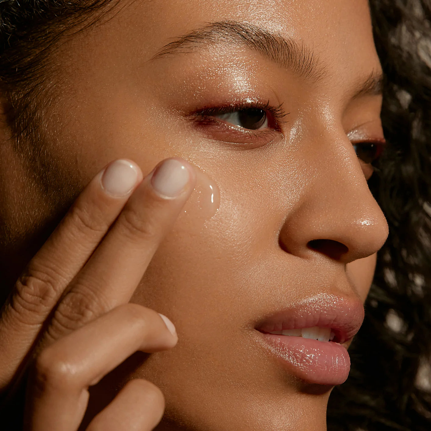 Veea Face Brightening Serum