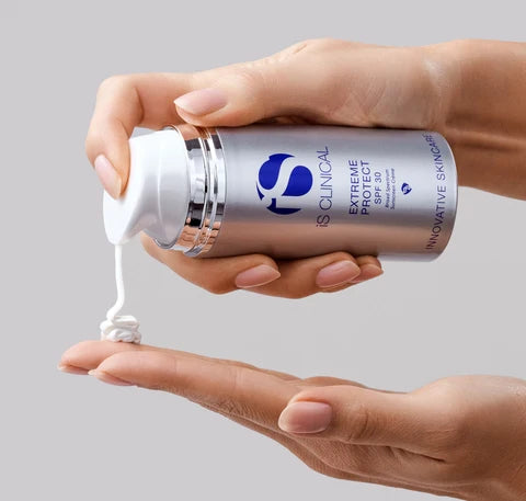 iS CLINICAL Extreme Protect SPF30